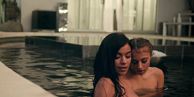 Savannah Sixx and Gia Derza horny and have lesbian sex
