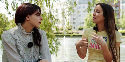 Sexy Brunette Linzi Fingers Her Friend Cashley.