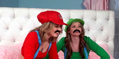 Mazy Myers, Callie Black, and other hotties are into snowballing