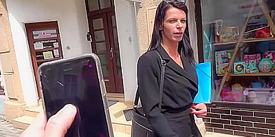 Czech Milf Dominika Walking On Public With Vibrator