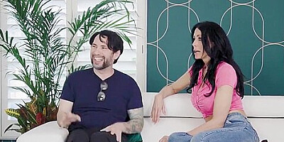 Reagan Foxx - Big Tits Milf Housewife Gets Fucked By Her Best Friend