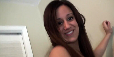 Guy fucks lusty babe while his girlfriend takes pictures