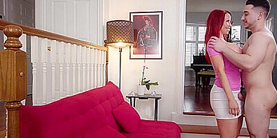Jonesing For Stepmom Jiggling