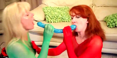 Crimson HARD-CORE and Anna St John have joy in nylons Porno Movies - Tube8