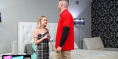 Sophia Burns And Coco Lovelock In Inexperienced Teen 18+ Wants To Lose Her Virginity So Her Bestie Decide To Share Her Stepbro