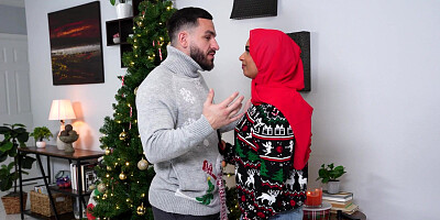 Arab girlfriend finally dicked with xmas