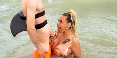 Lola Emme sucks thick throbbing cock and gets boned on the beach