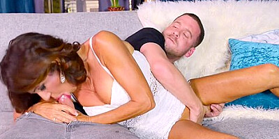 Layla Lamora And Tony Rubino - Gives A Hummer