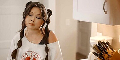 Lulu Chu And Electra Rayne In Caught Masturbating And Helps Her Out