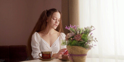 MY18TEENS - Highly fabulous doll with long hair misses hump and jerks