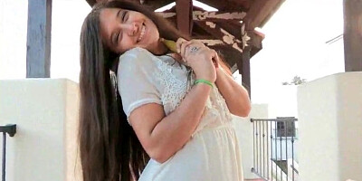 Caroline Amateur banana inside vagina