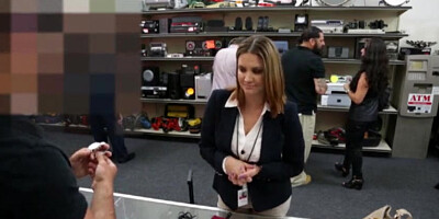Business woman fucked with pawn keeper