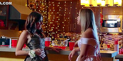 Alina Lopez And Isabel Moon - Prom Night : 3