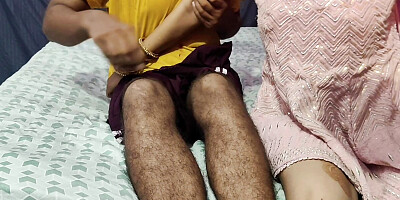 Stepsister ko stepbrother ne akele paa ke pel diya