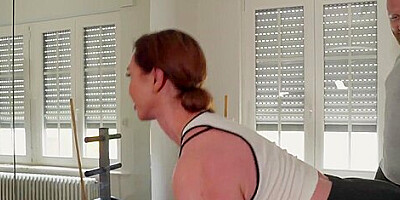 Strak Sletje Wil Pijpen In De Gym! With Maddy Fit