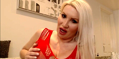 Check out my Ginormous Good-Sized Caboose - SophieJamesLive.com