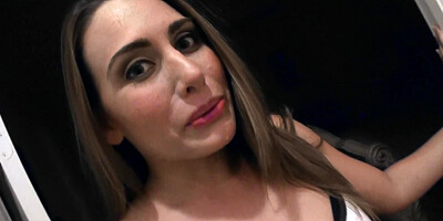 Maid Renna Ryan sucks dick and gets fucked by boss POV