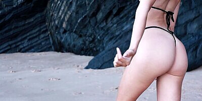 Follow Me and Fuck Me on a Public Beach - Amateur Couple 4k