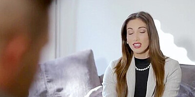 Clea Gaultier - A VERY PRIVATE BANKER