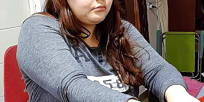 BBW Nicole and Her Round Chubby Tummy get Some Pizza