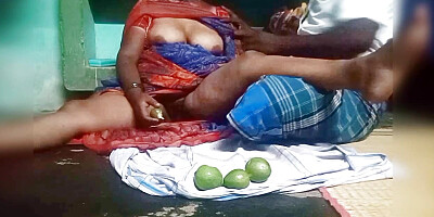Indian aunty pussy eating in boy friend village homemade