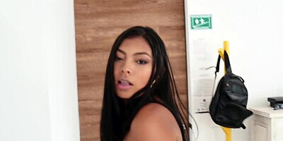 Isabellkim First Porno Sloppy Blowjob Female Orgasm Cum on Pussy