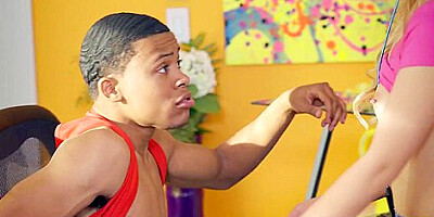 Kali Roses and Lil D in Gamer Girl Needs Dick - SneakySex