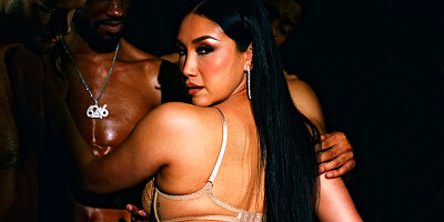 Blowbang for an Asian pornstar that prefers black dicks