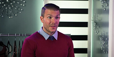 Rough threesome sex in changing room