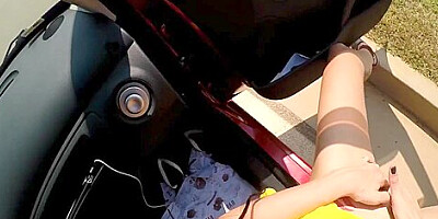 Dread Hot In Pov Public Squirt