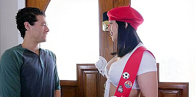 Kinky Bimbo Crazy Porn Video With Amber Chase And Xander Corvus