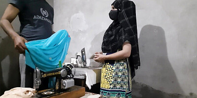 Beautiful Muslim Girl Gets Ass Fucked By Tailor, indian darji ne gaand mari