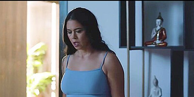 Chloe Surreal And Dana Vespoli In Stepmommys Girl A Tempting Peek