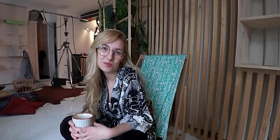 4 Girls Enjoy Their First Lesbian Experience Together