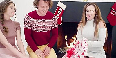 Milf Yasmin Scott And Elena Koshka Hot Threesome Sex