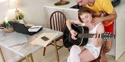 Russian girl Rebeca Fox agrees to be fucked in ass