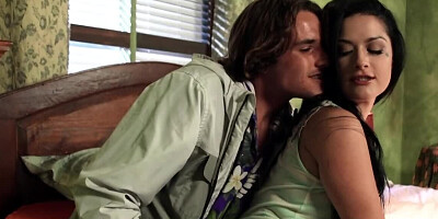 Hot brunette has unprotected sex that leads to insemination