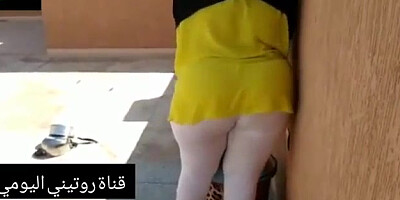 Arabic gal isn't aware that a mischievous neighbor is gazing at her monstrous donk, all day long