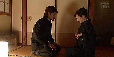 Yu Kawakami in Milf Sex In The Tatami Room - MilfsInJapan