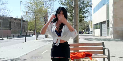 Smoking hot chick Linda Black lovely outdoor sex