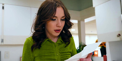 Stepdads fucks Chloe Temple and Venus Vixen