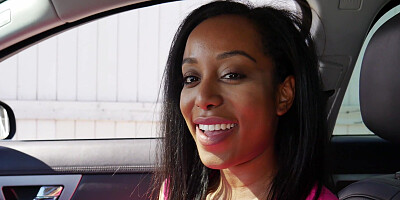 Horny girl got fucked in the car