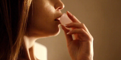 See this sumptuous nymph jerk to an climax with icy frigs