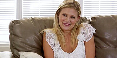 Scarlet Red In Dr Sperm Donor