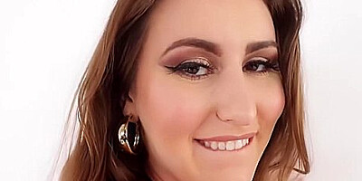 Soaking Wet Squirting Compilation With Kenzie Reeves, Angela White And Riley Reid