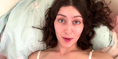 American Babe Enjoys Anal Stimulation While Playing With Herself