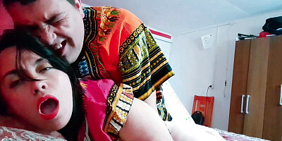 Indian stepmother is surprised in her bed by her perverted stepson