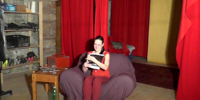 girl newbie licked and fingered at the CASTING