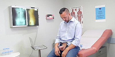 Keiran Lee And Julia Ann - Libidinous Female Doctor Breathtaking Sex