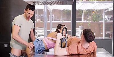 Pigtailed Slut Gets Spit Roasted In Bed - Marco Bull, Yeri Blue And Katty Soarez